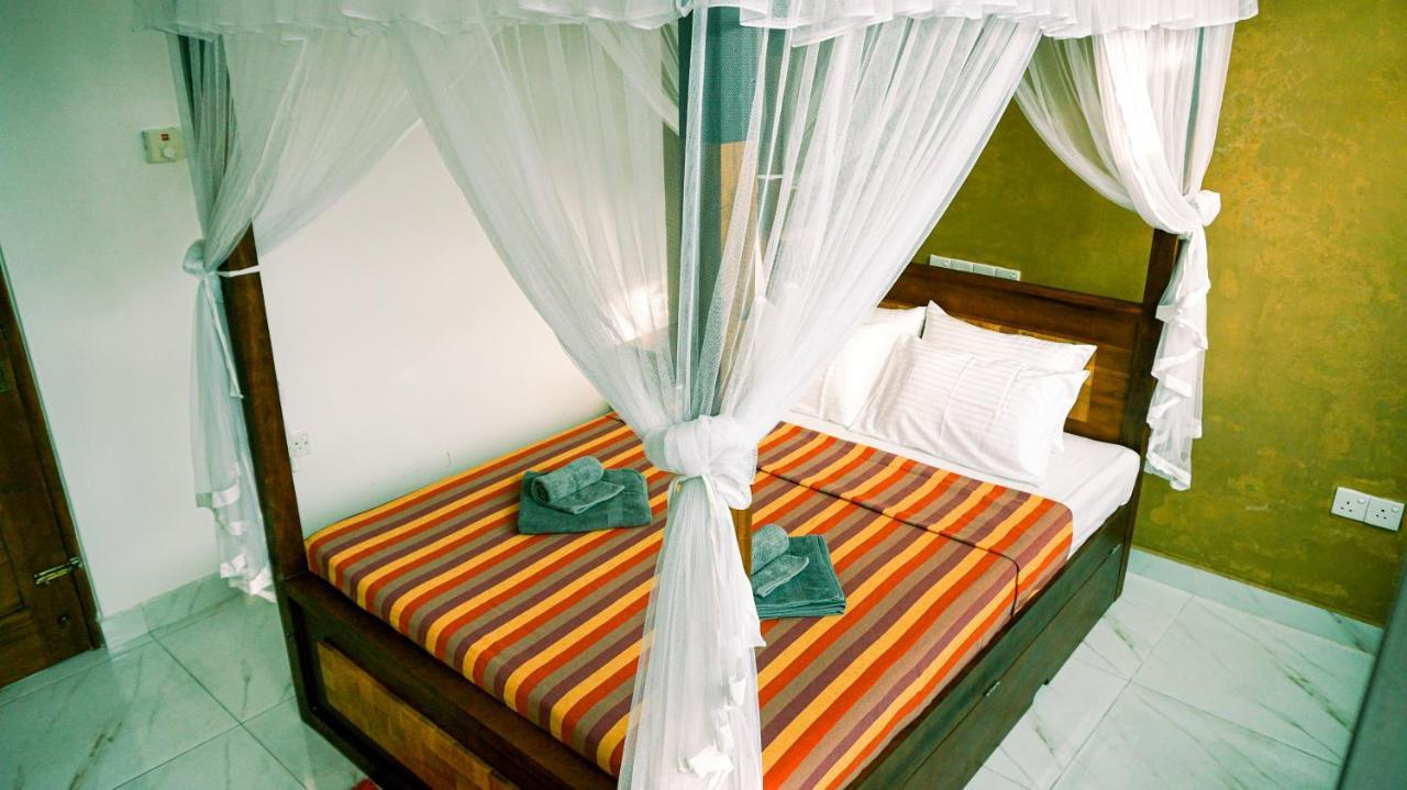 Memories Weligama Hostel Luaran gambar