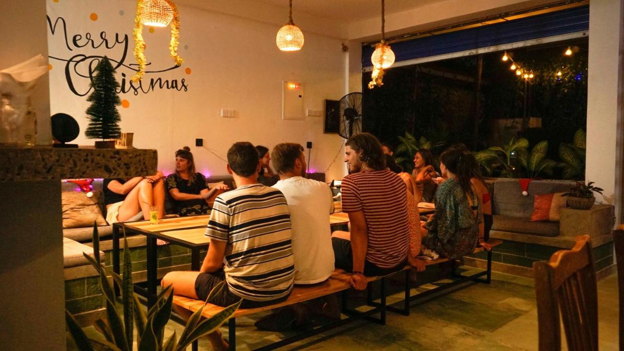 Memories Weligama Hostel Luaran gambar