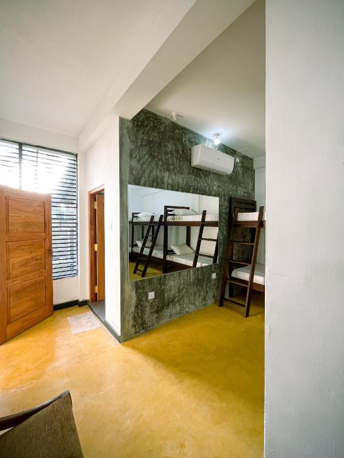 Memories Weligama Hostel Luaran gambar