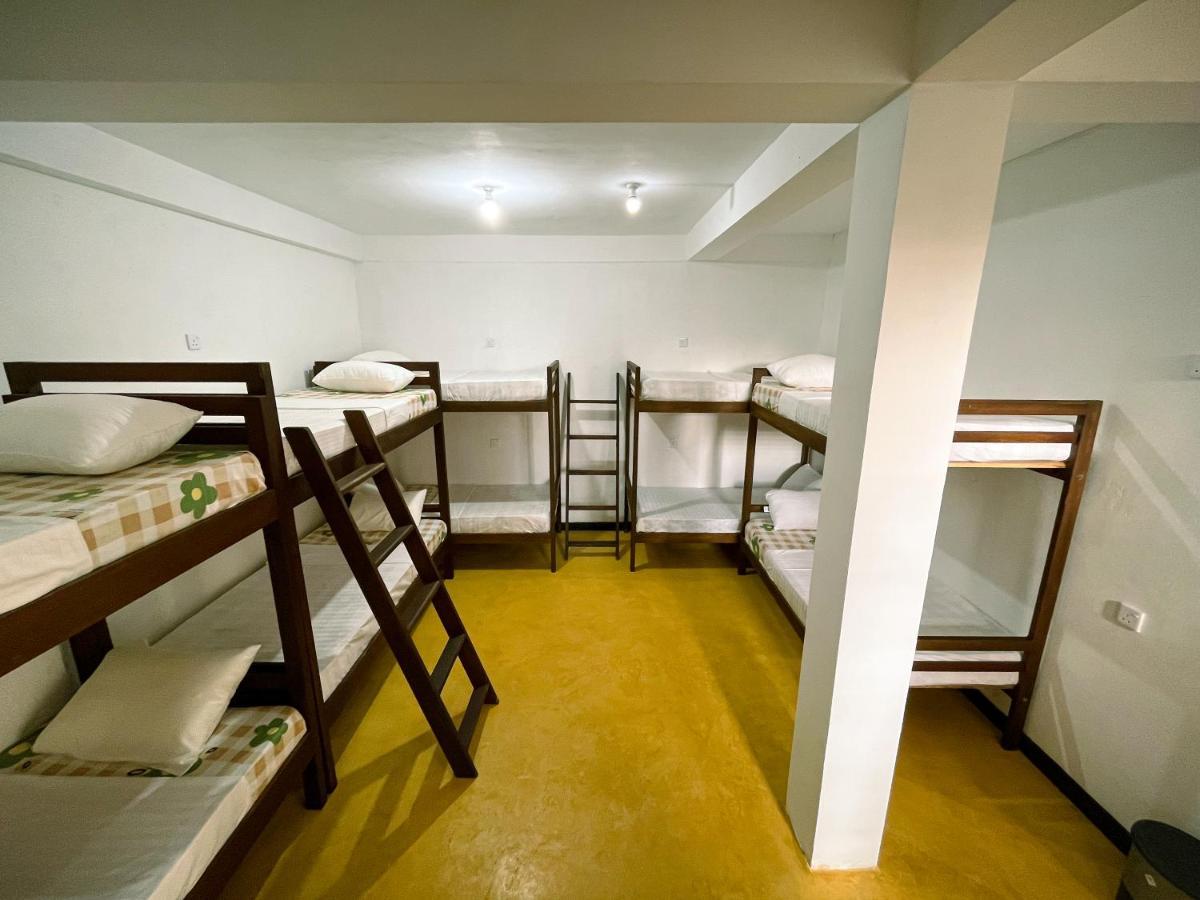 Memories Weligama Hostel Luaran gambar