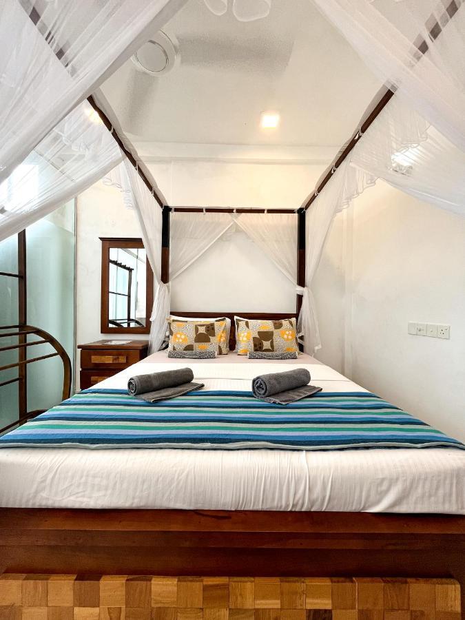 Memories Weligama Hostel Luaran gambar