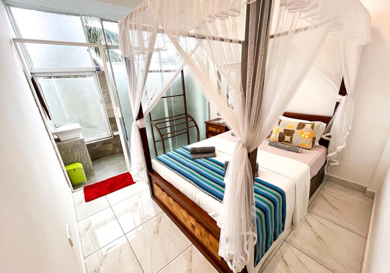 Memories Weligama Hostel Luaran gambar