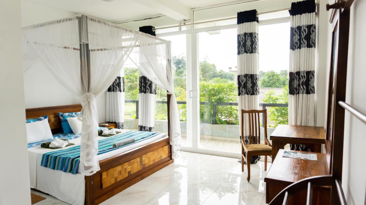 Memories Weligama Hostel Luaran gambar