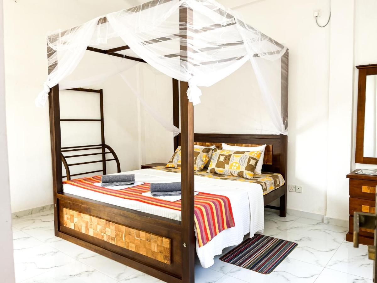 Memories Weligama Hostel Luaran gambar